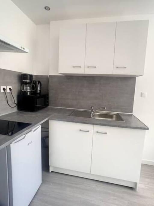 Super Studio Tout Equipe Wifi 2Pers Saint-Quentin  Luaran gambar